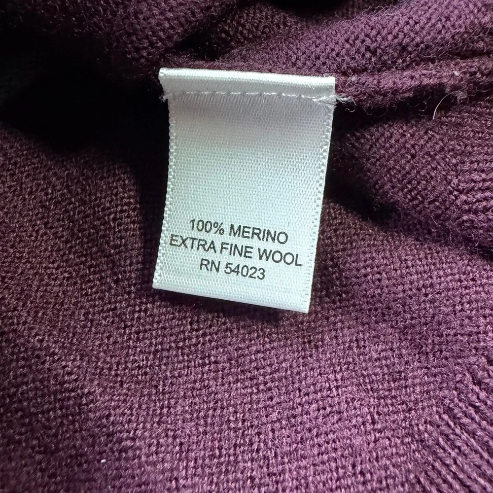 Banana Republic Argyle V-Neck Sweater Mens Large Burgundy Extra Fine Merino Wool